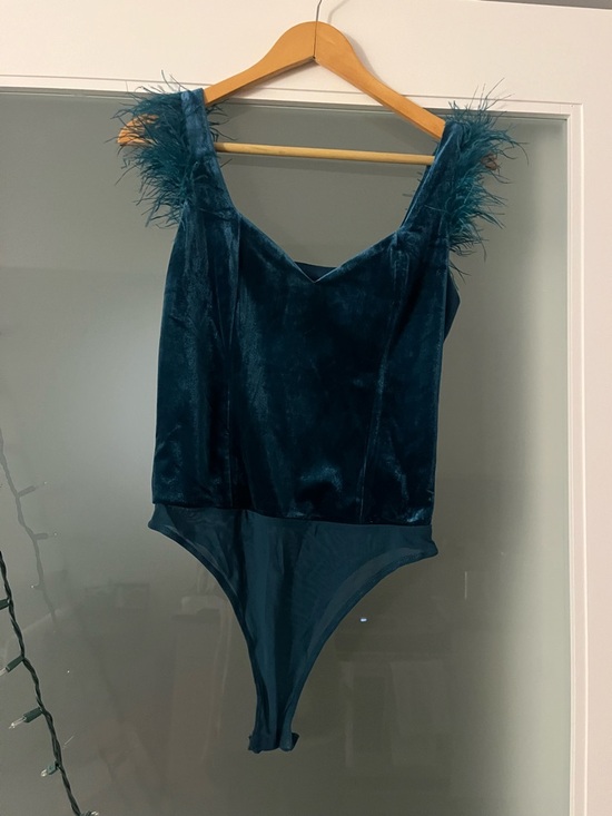 Lulus Tops - Lulu's Teal Velvet Feather-Trim Bodysuit